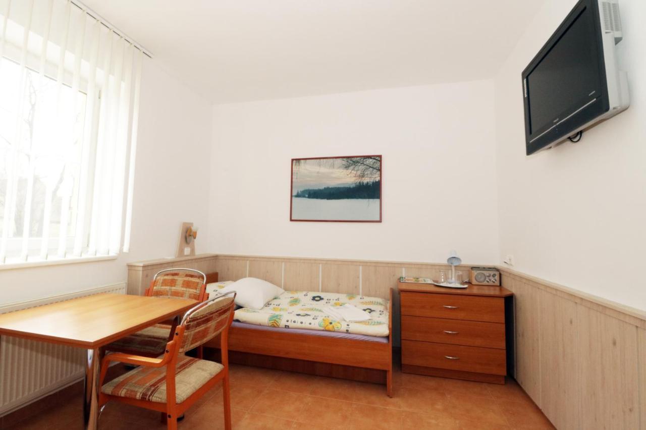 Penzion Hurka Hotel Dolni Libchavy Kültér fotó