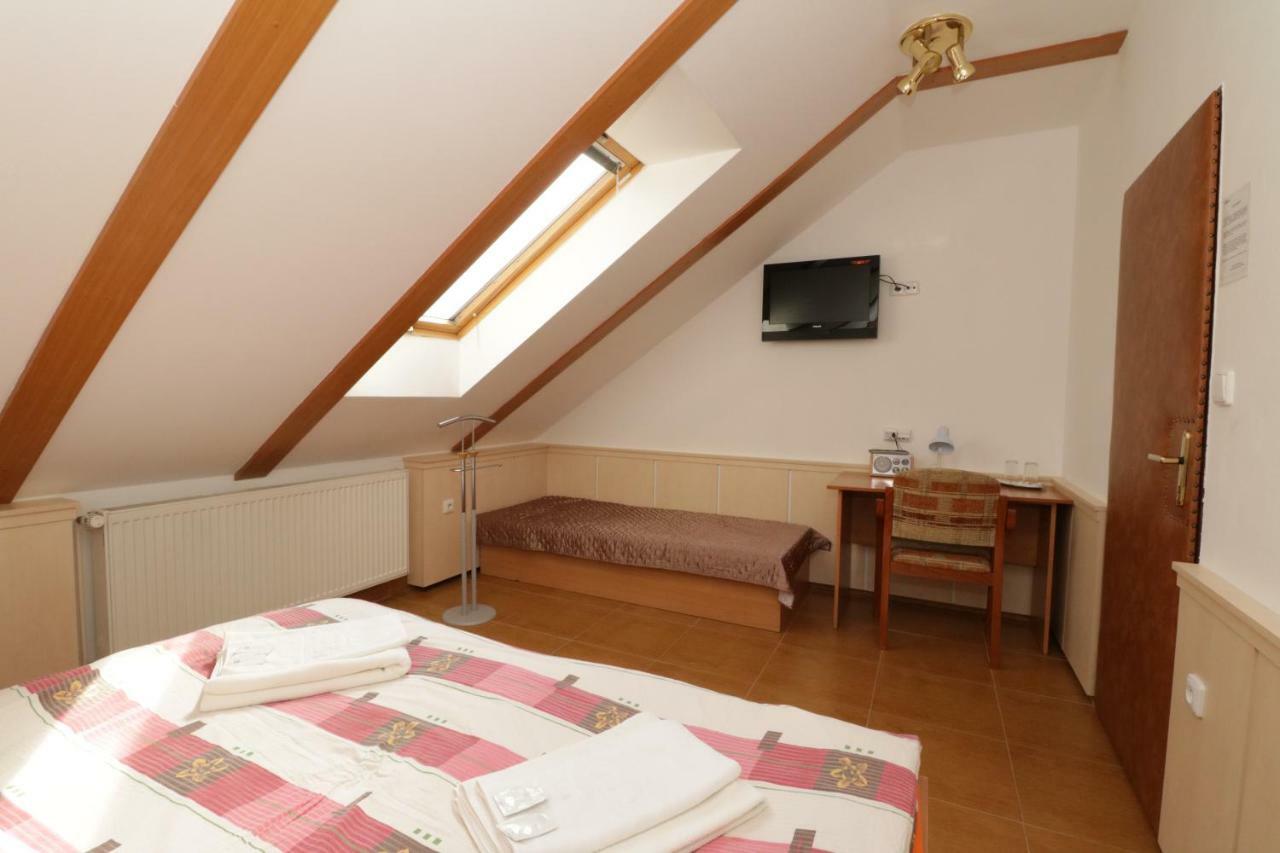 Penzion Hurka Hotel Dolni Libchavy Kültér fotó