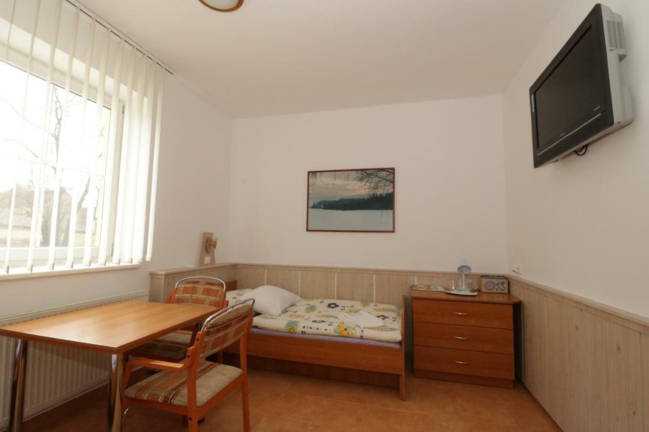 Penzion Hurka Hotel Dolni Libchavy Kültér fotó