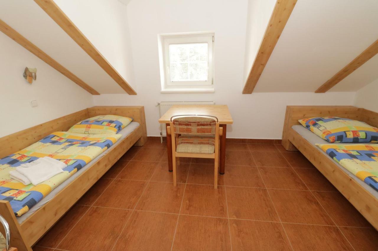 Penzion Hurka Hotel Dolni Libchavy Kültér fotó