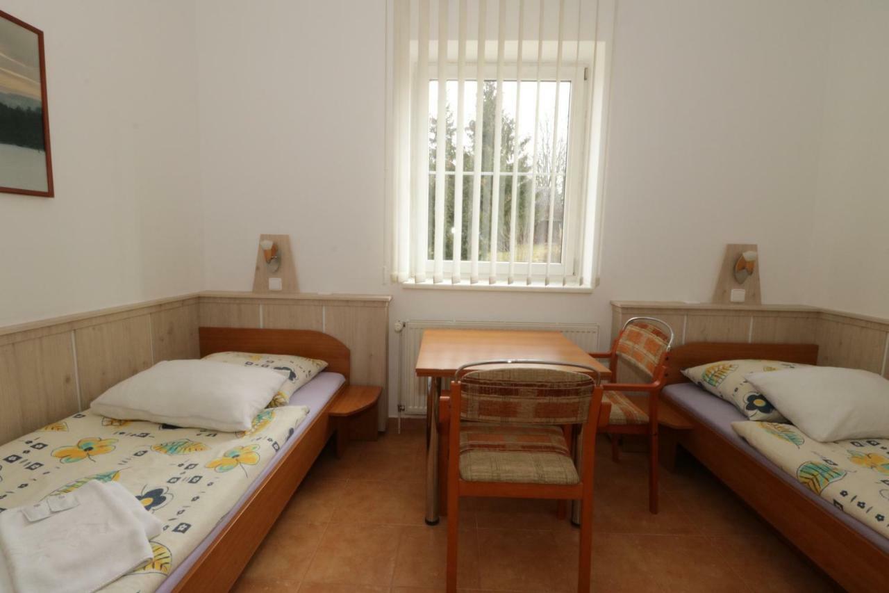 Penzion Hurka Hotel Dolni Libchavy Kültér fotó