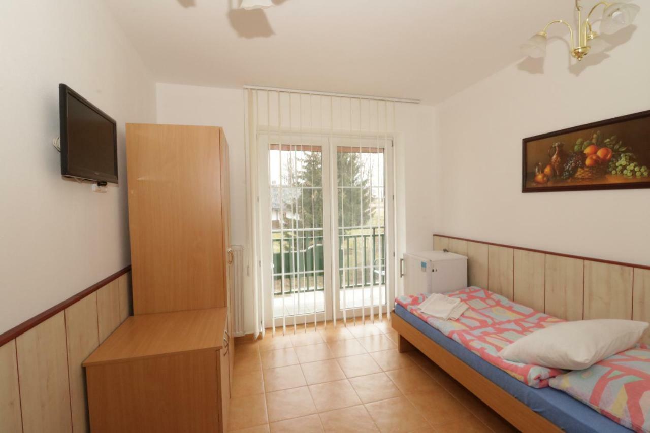 Penzion Hurka Hotel Dolni Libchavy Kültér fotó
