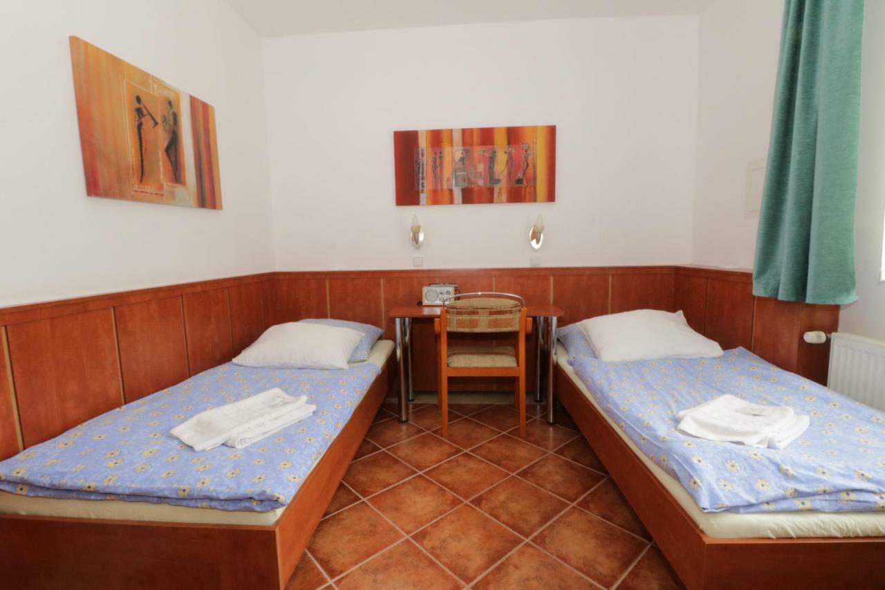 Penzion Hurka Hotel Dolni Libchavy Kültér fotó